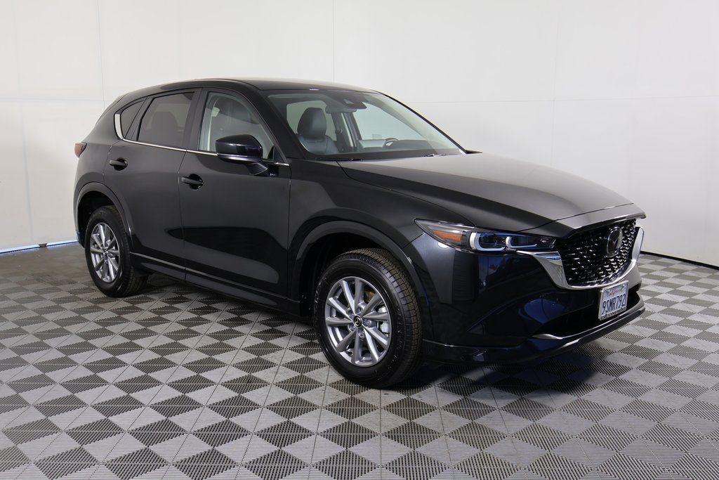 2025 Mazda CX-5 2.5 Select photo 3