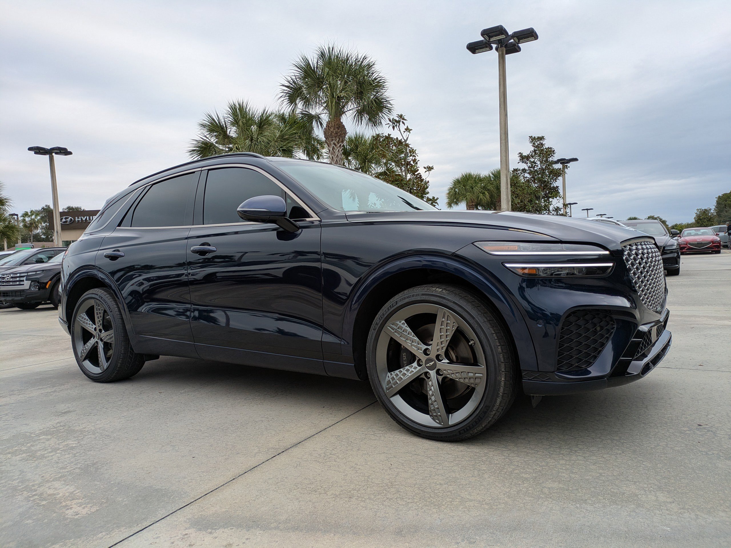 2023 GENESIS GV70 Standard's photo