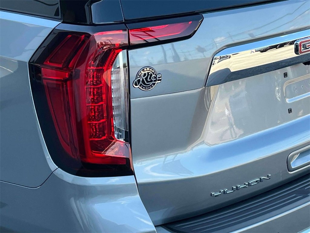 2024 Gmc Yukon XL SLT photo 10