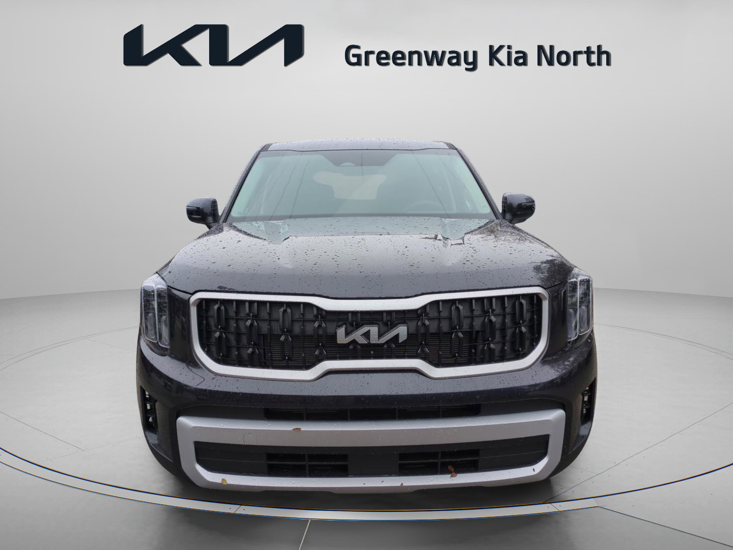 2025 Kia Telluride LX photo 2