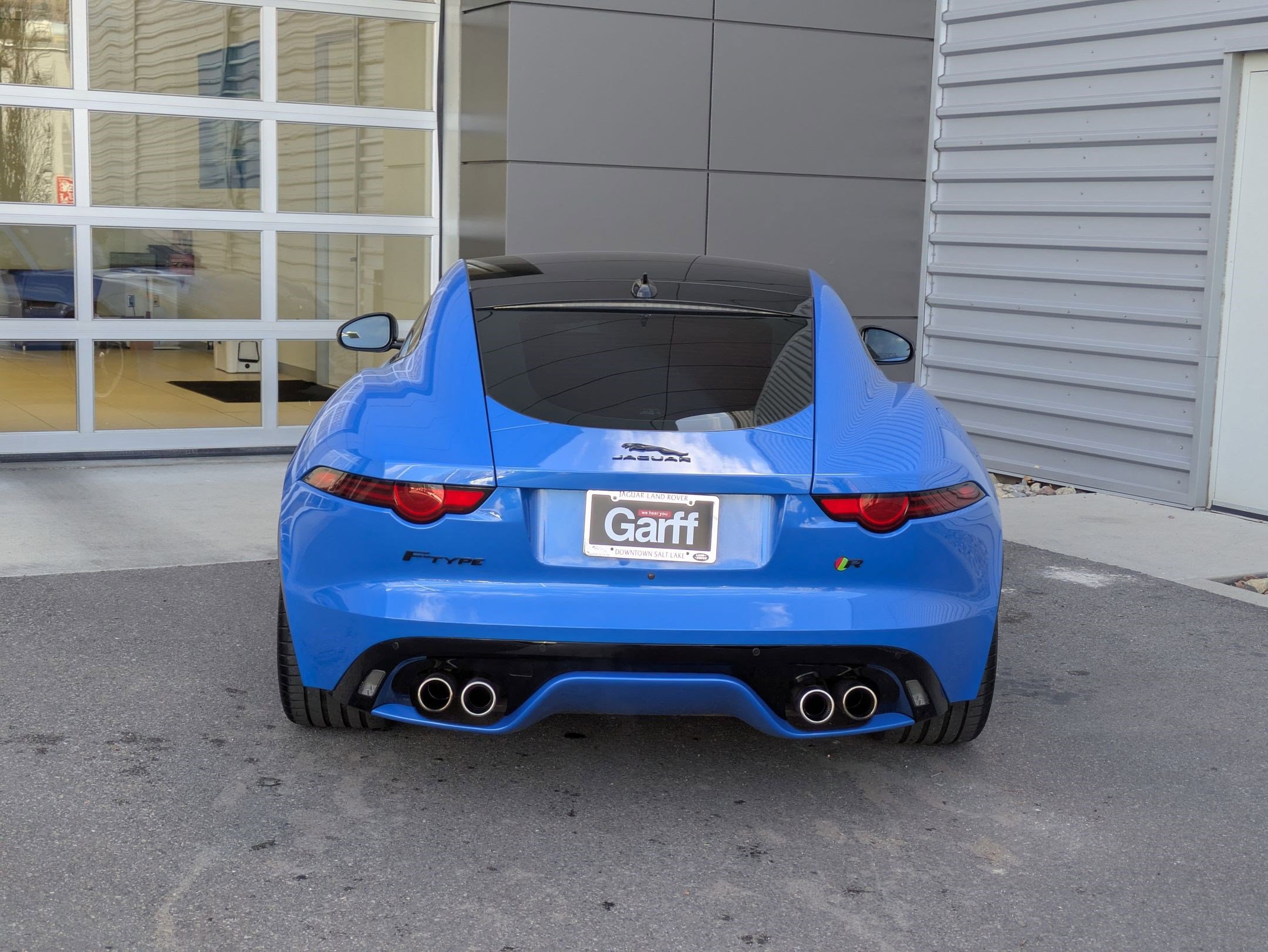 2020 Jaguar F-TYPE R photo 4