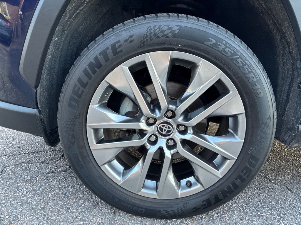 2021 Toyota RAV4 Limited photo 26
