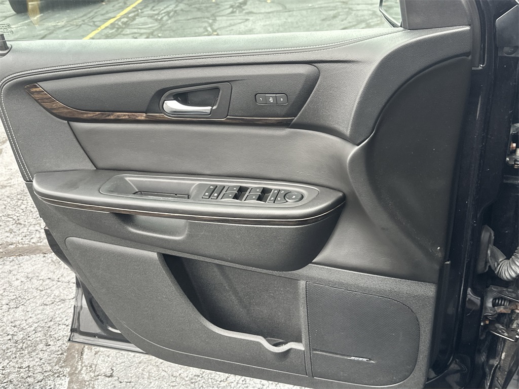 2015 GMC ACADIA - Image 18