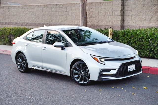 Used 2024 Silver Toyota SE image 2