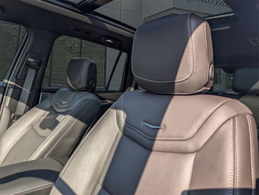 2025 Cadillac XT6 Sport photo 9