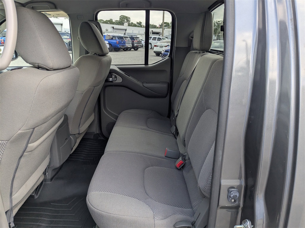 2019 Nissan Frontier SV photo 14