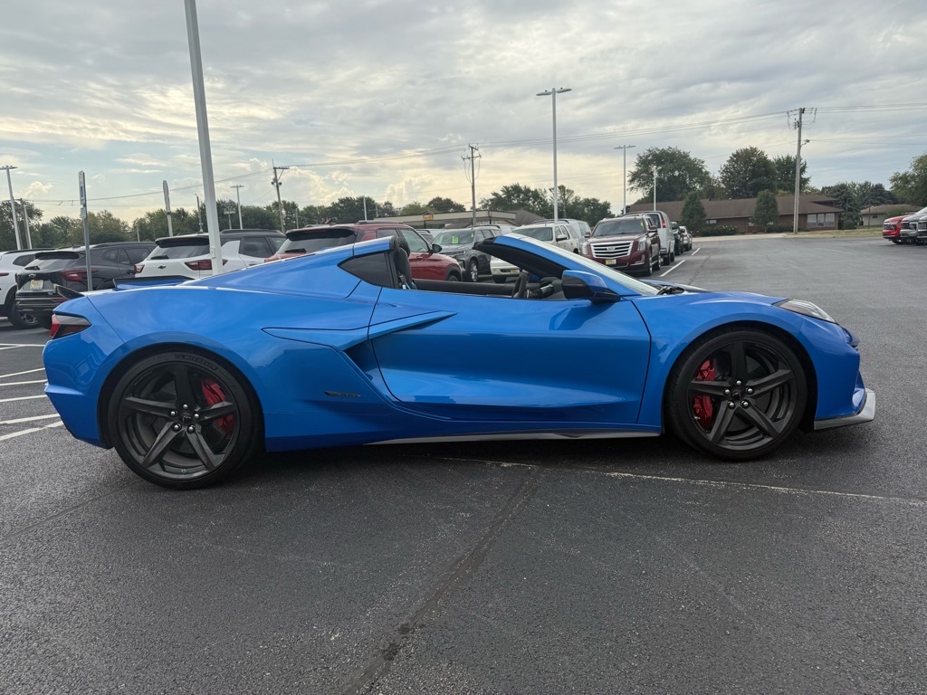 2024 Chevrolet Corvette E-Ray 2LZ photo 6