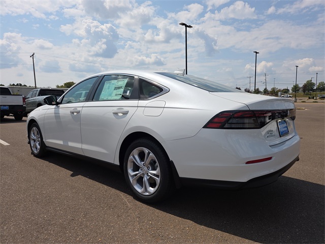 2025 Honda Accord LX photo 2