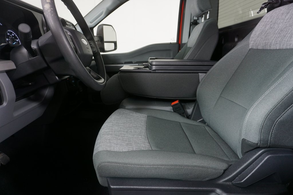 2023 Ford F-450 XLT photo 13
