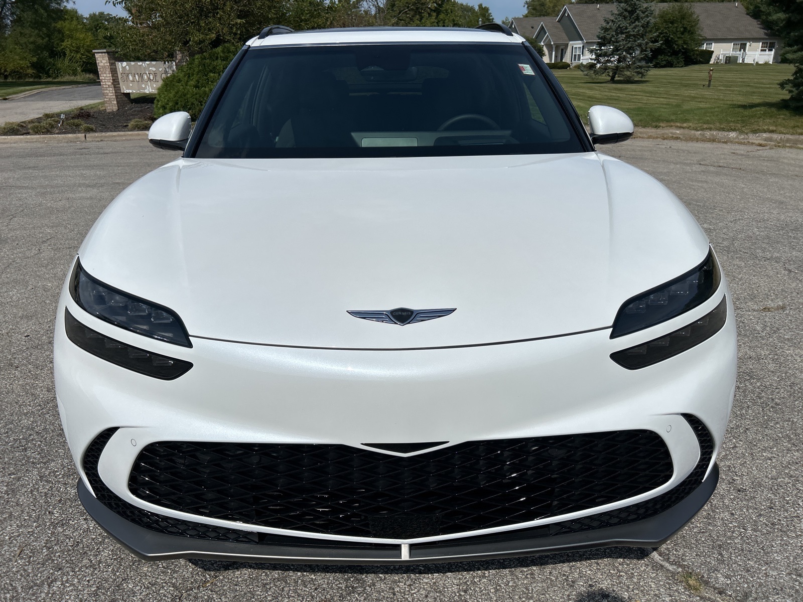 2025 Genesis GV60 Advanced AWD photo 2