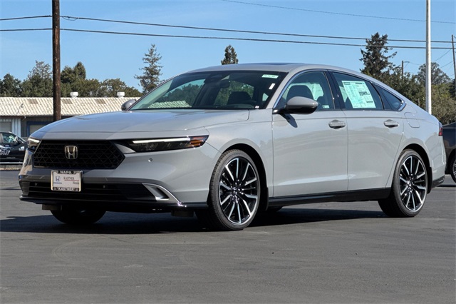 2025 Honda Accord Hybrid Touring photo 7