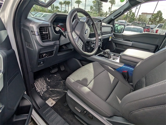 2025 Ford F-150 XLT photo 7