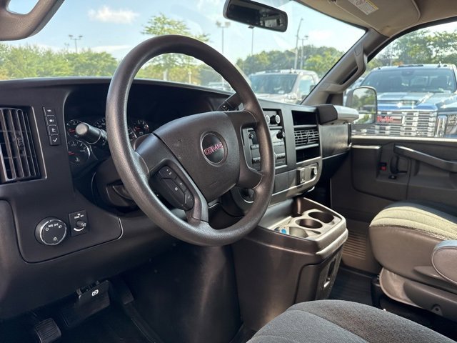 2022 Gmc Savana Cargo 2500 photo 9