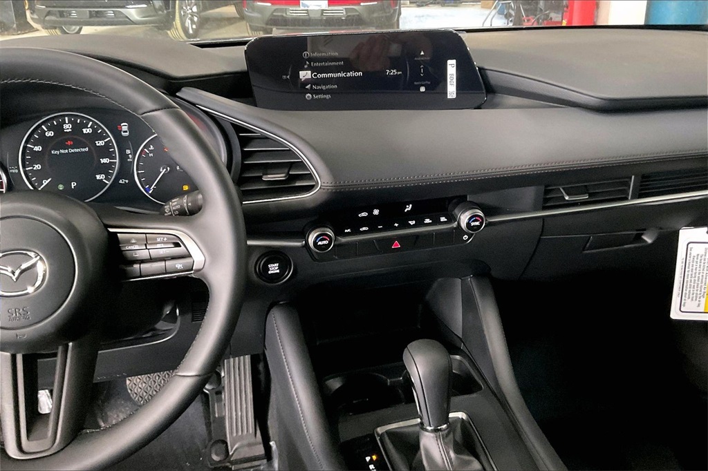 2026 MAZDA MAZDA3 - Image 5