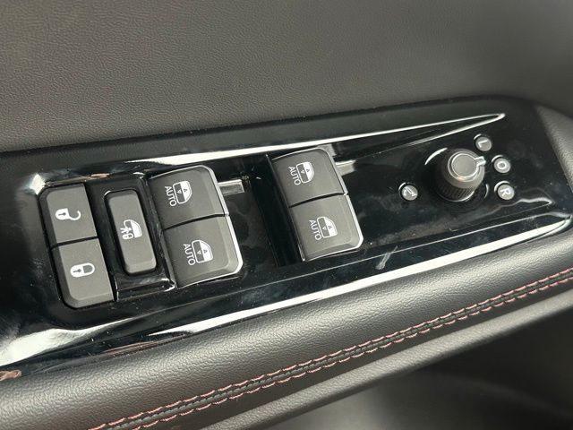 2025 Jeep Wagoneer S Launch Edition photo 12