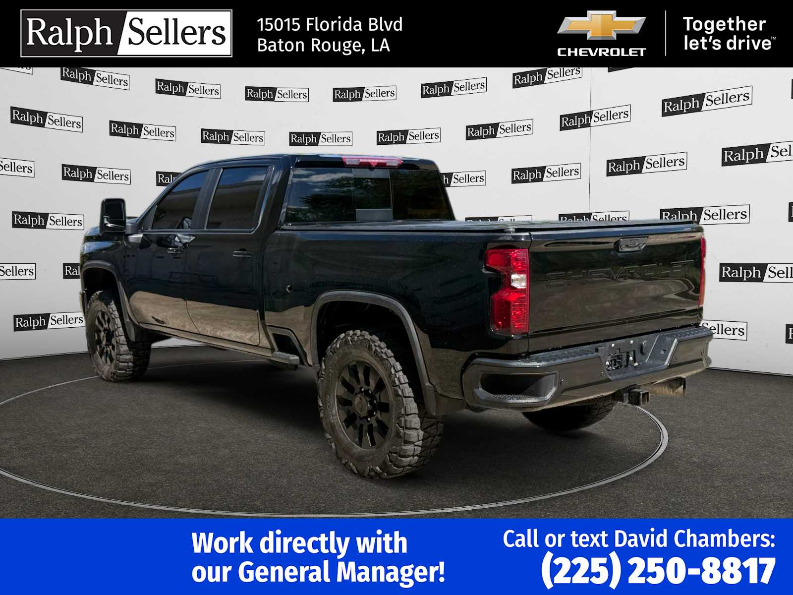 2024 Chevrolet Silverado LT photo 3