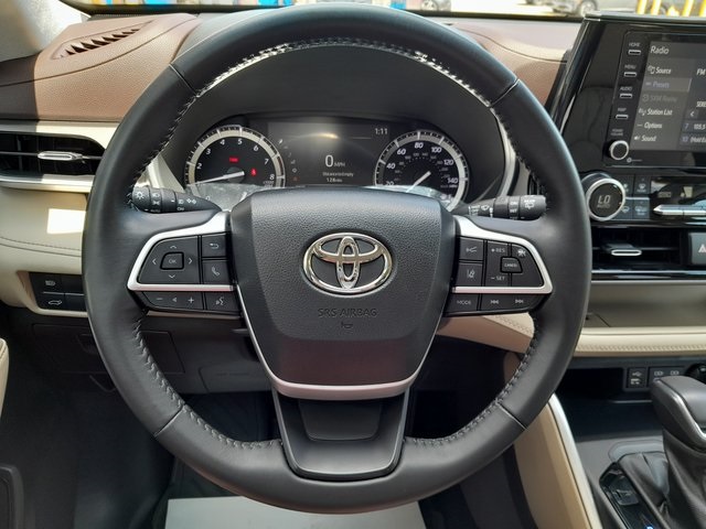 2022 Toyota Highlander XLE photo 12