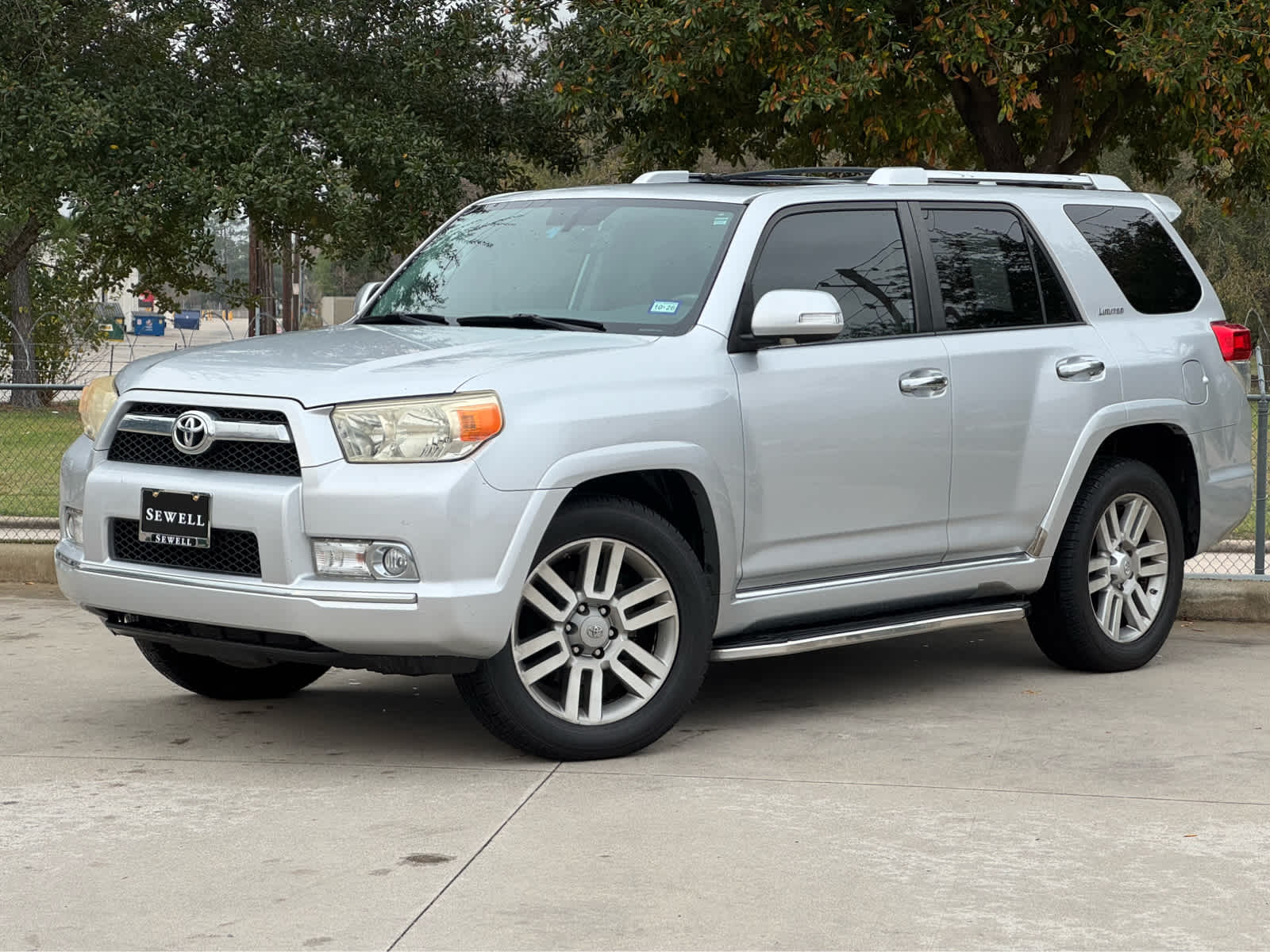 2010 Toyota 4Runner Limited's photo