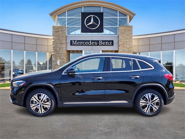 2026 Mercedes Benz GLA 250 4MATIC photo 2