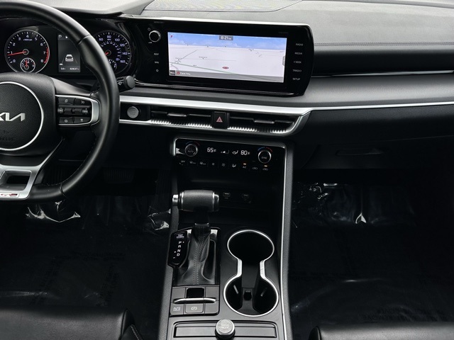 2022 Kia K5 GT-Line photo 6