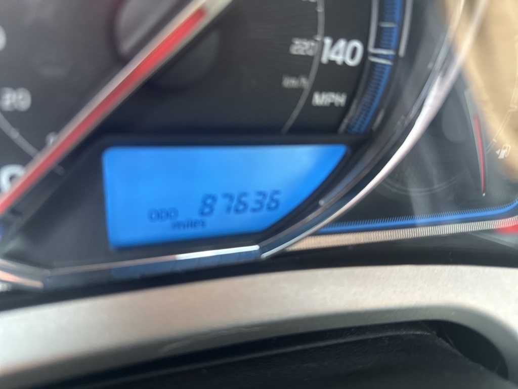 2015 Toyota RAV4 Limited photo 2