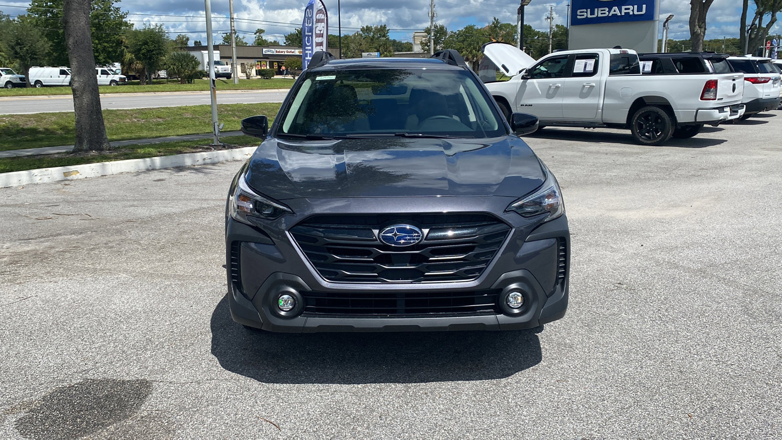 2025 Subaru Outback Onyx Edition photo 2