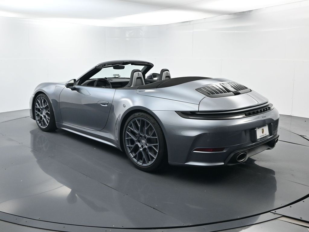 2026 Porsche 911 T photo 2