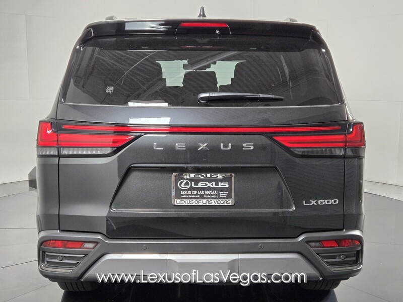 2025 Lexus LX Luxury photo 3