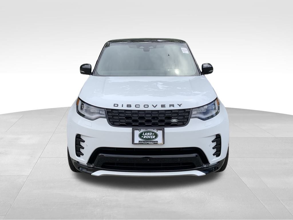 2025 Land Rover Discovery SE photo 2