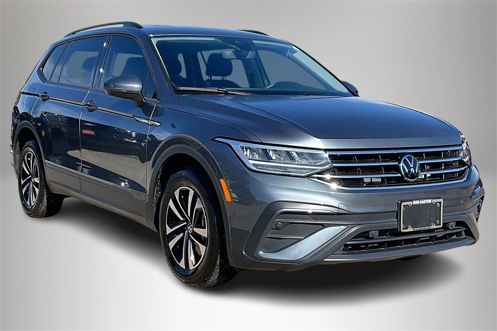2024 Volkswagen Tiguan S's photo