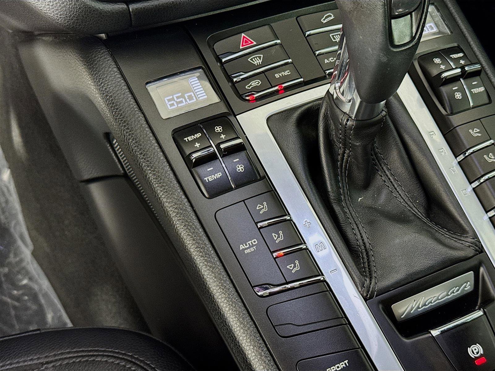 2021 Porsche Macan S photo 16