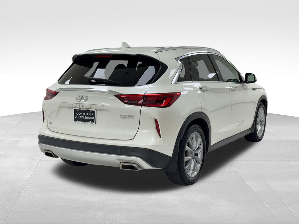 2020 Infiniti QX50 Luxe AWD photo 7