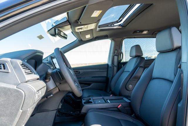 2026 Honda Odyssey photo 15