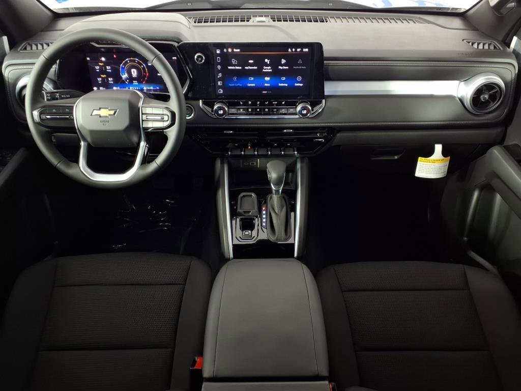 2025 Chevrolet Colorado Work Truck LT photo 3
