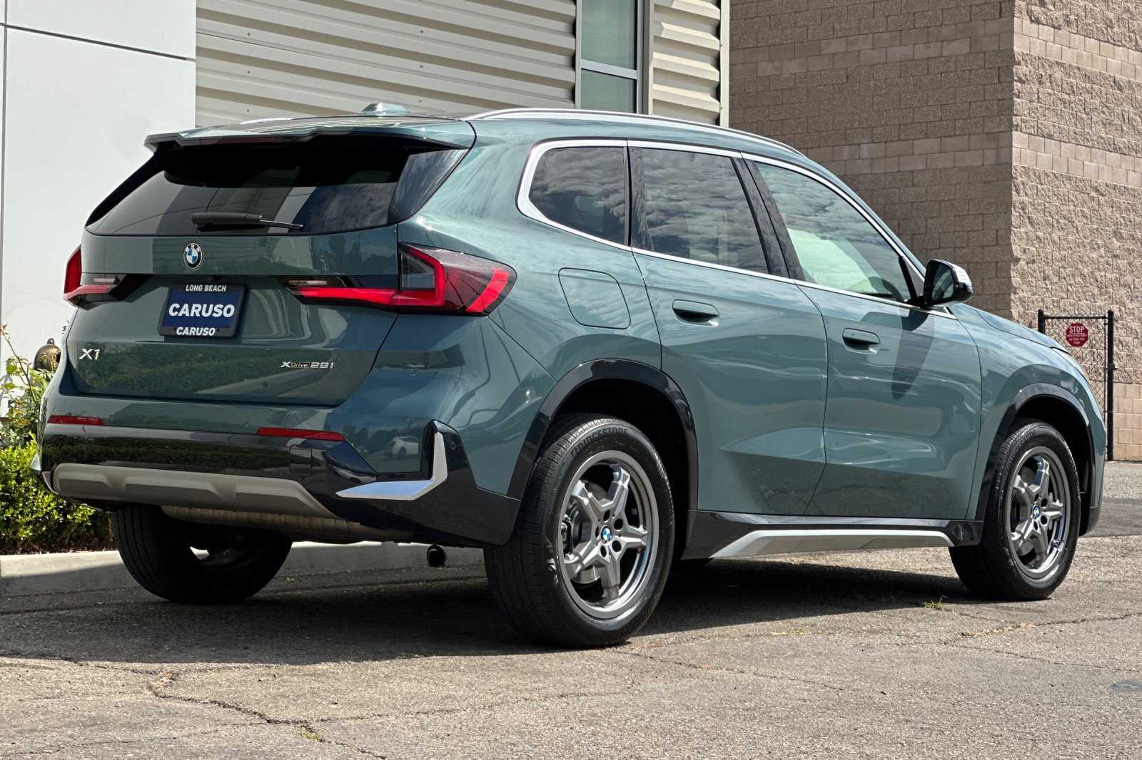 2023 Bmw X1 XDrive28i photo 2