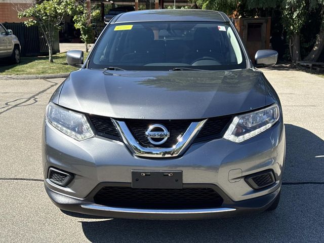 2016 Nissan Rogue S photo 2
