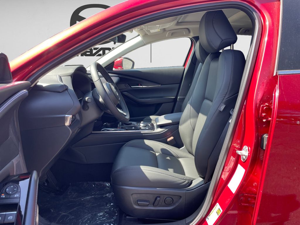 2025 Mazda CX-30 2.5 S Preferred photo 9