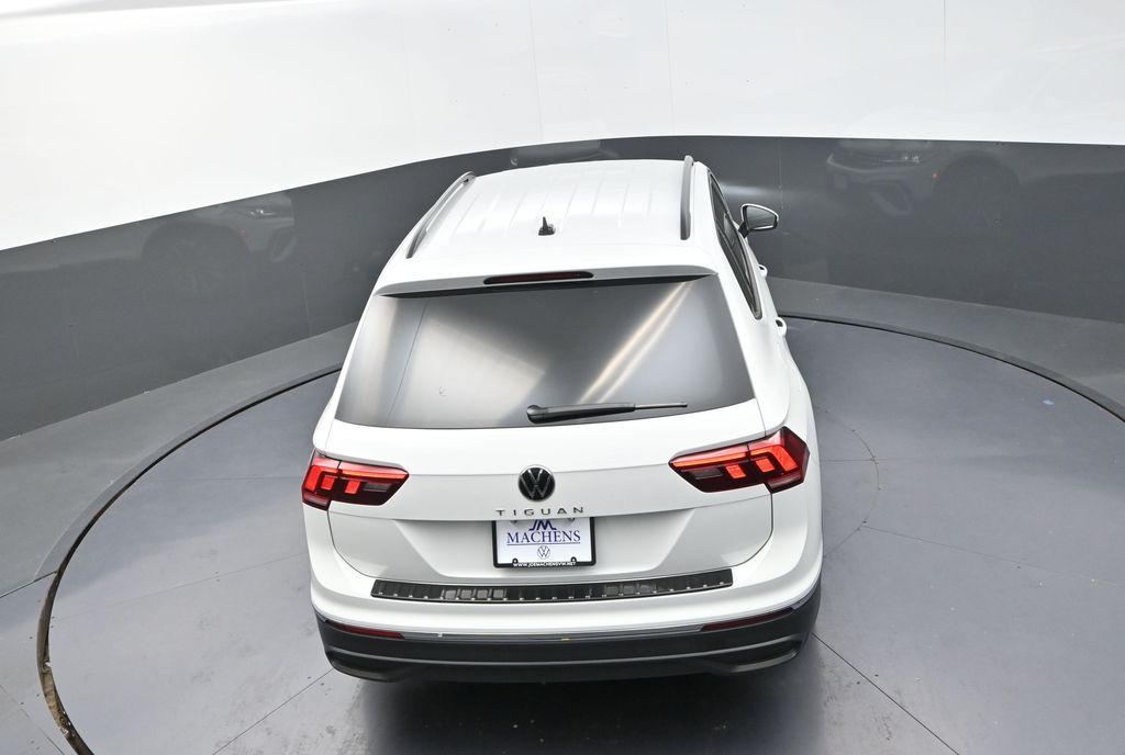 2024 Volkswagen Tiguan S photo 14