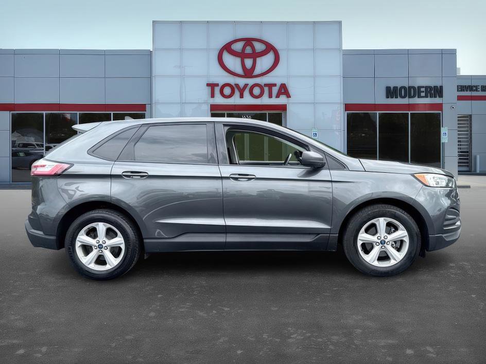2019 Ford Edge SE photo 4
