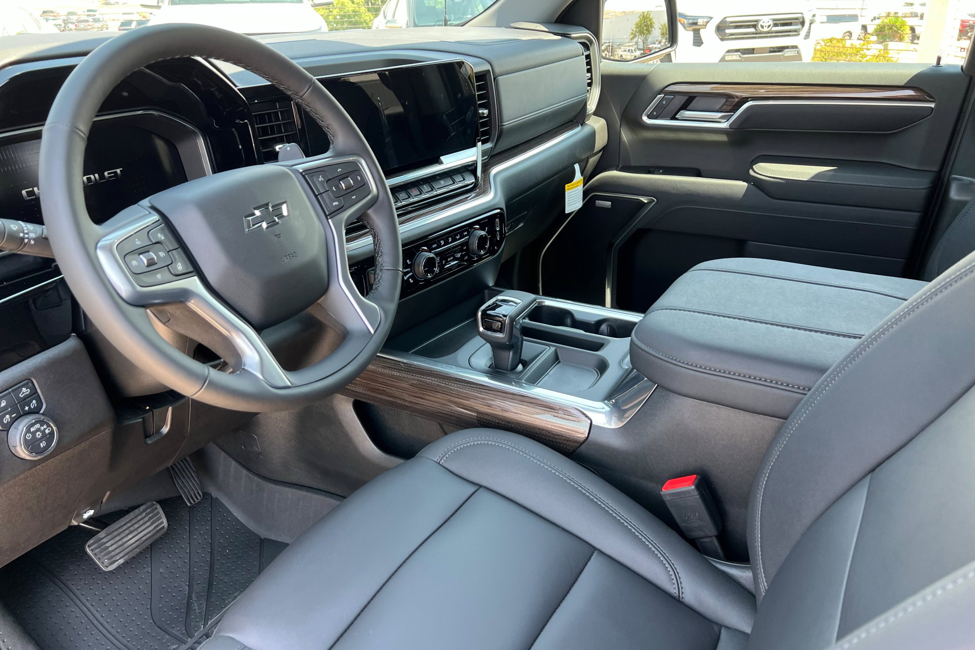 2026 Chevrolet Silverado 1500 RST photo 15