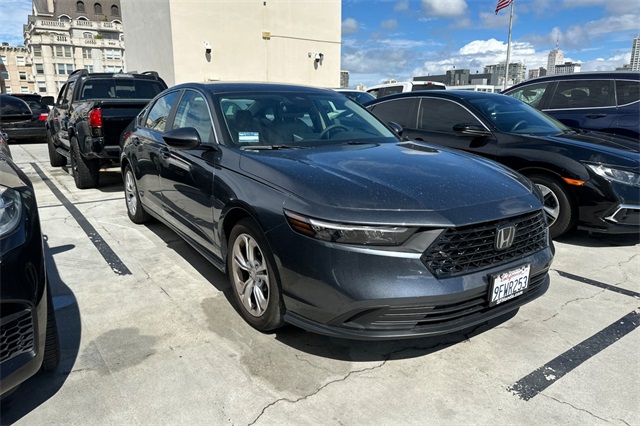 2023 Honda Accord LX photo 2