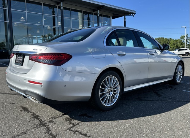 2022 Mercedes Benz E 350 4MATIC photo 7