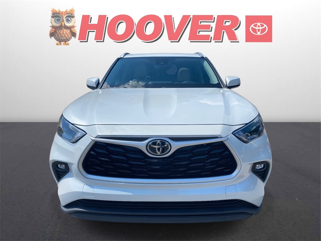 2022 Toyota Highlander XLE photo 4