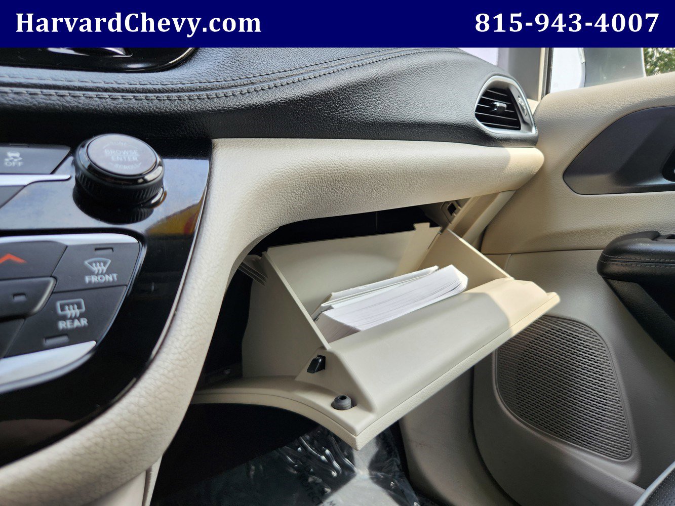2020 Chrysler Pacifica Limited photo 15