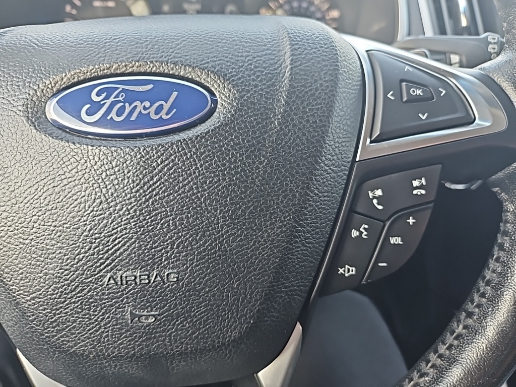 2016 Ford Edge SEL photo 27