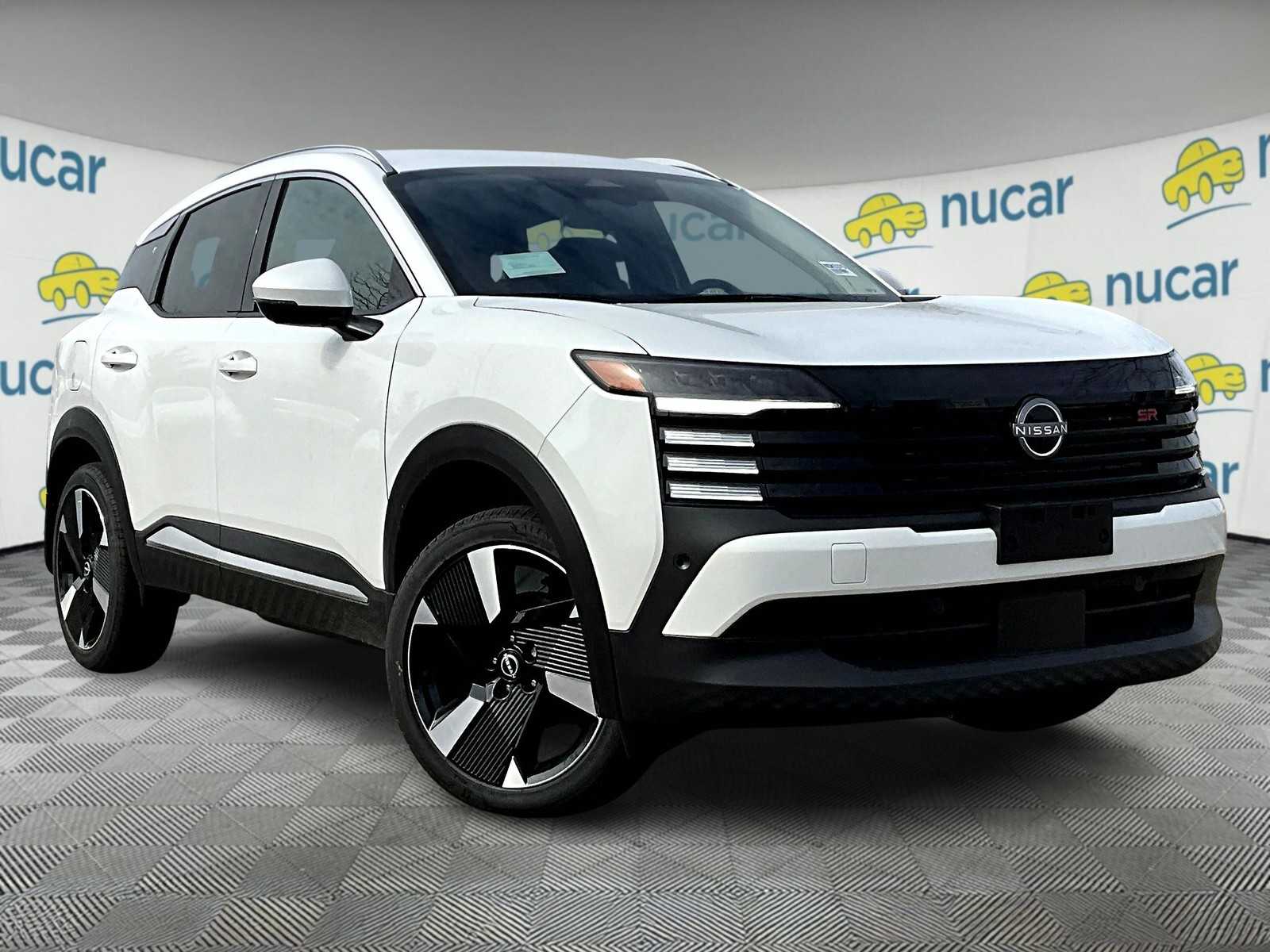 2025 Nissan Kicks SR AWD's photo