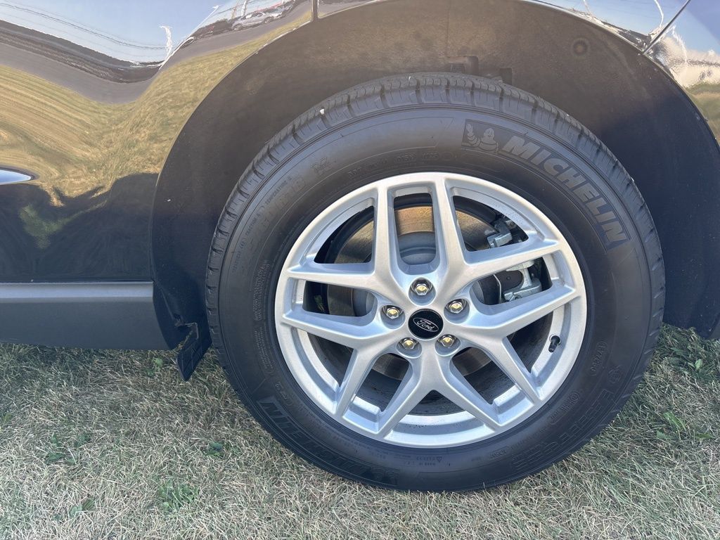 2023 Ford Edge SEL photo 10