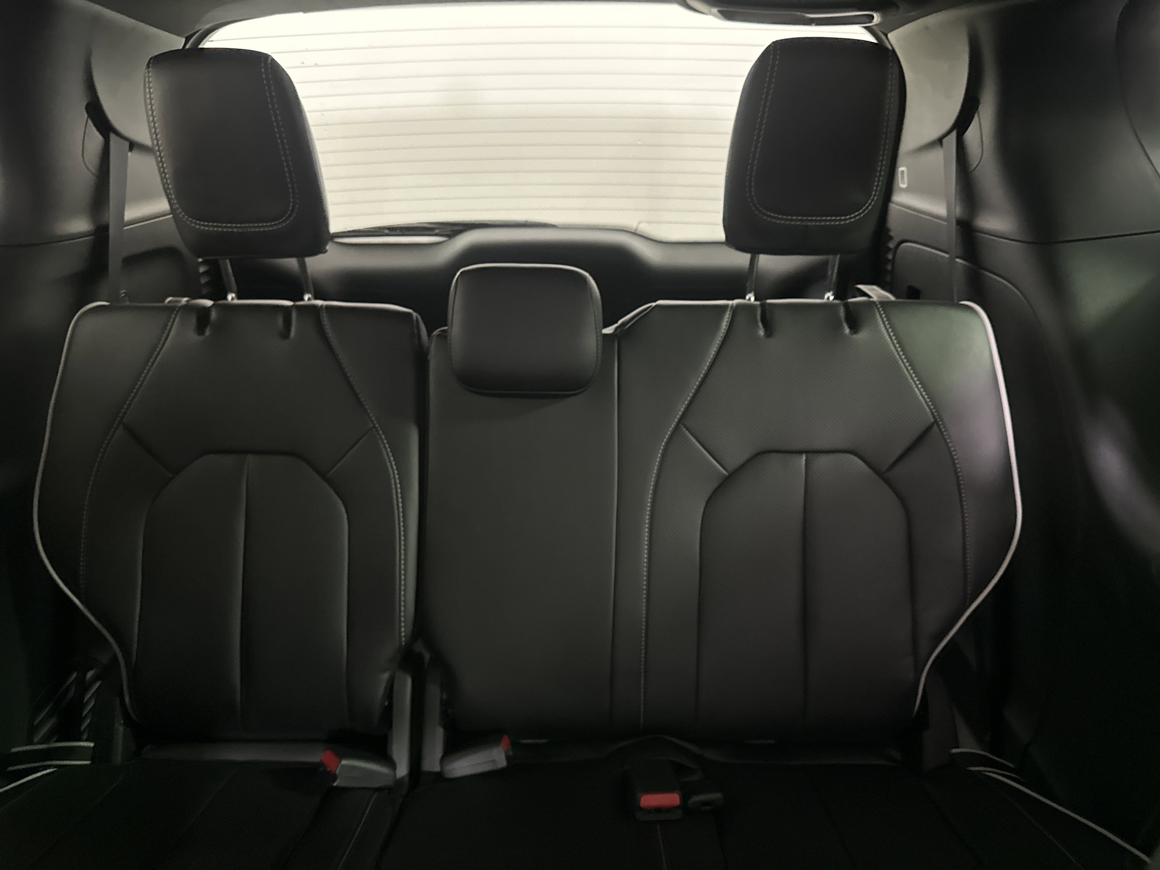 2026 Chrysler Pacifica Limited photo 2