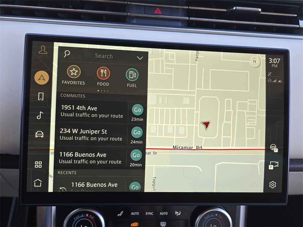 2023 Land Rover Range Rover SE photo 19