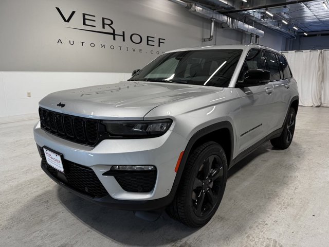 2025 Jeep Grand Cherokee Limited's photo